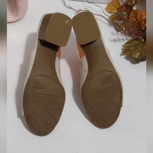 Life Stride Beige Soft System Shoes - Picture 5 of 6